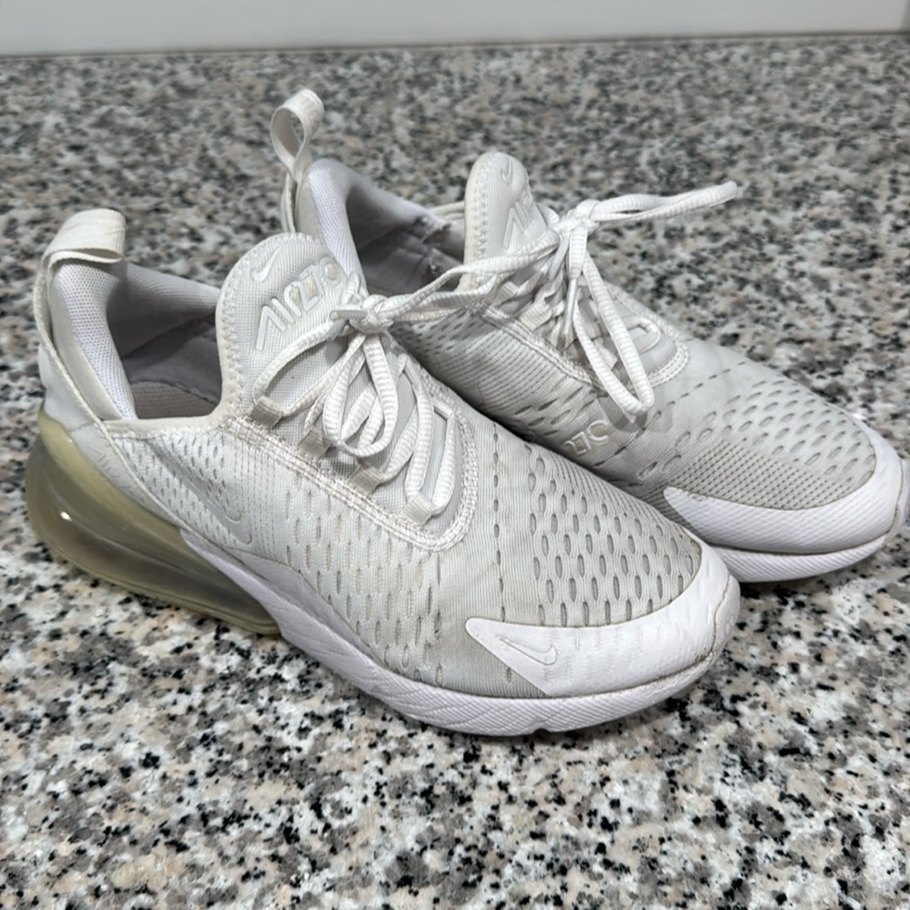 Nike Air Max 270 Triple White Youth Size 5 “bubble”